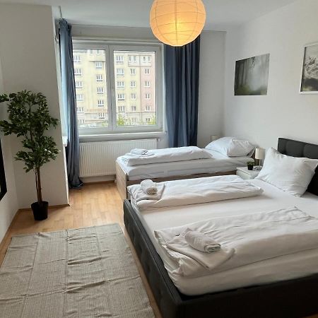 Апартаменты Cool Schonbrunn Apt 2Br Вена Экстерьер фото