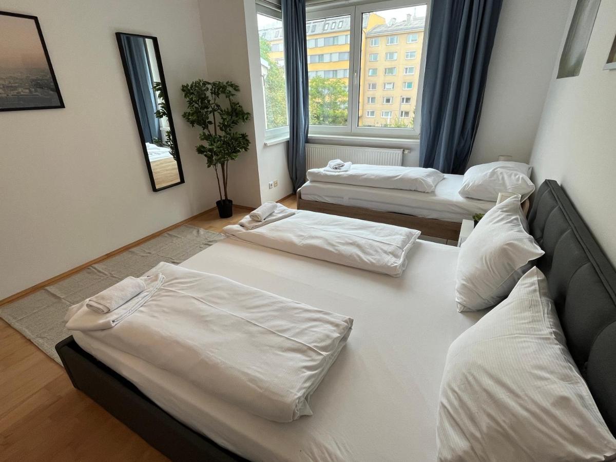 Апартаменты Cool Schonbrunn Apt 2Br Вена Экстерьер фото